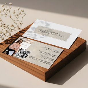 Cartão De Visita Código QR de Foto com textura de pedra bege minima