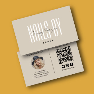 Cartão De Visita Código QR de Foto de unha bege minimalista moderna