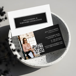 Cartão De Visita Código QR de Foto em Couro Preto Minimal Moderno E