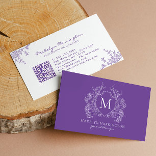 Cartão De Visita Código QR de Monograma com Crista Floral Violeta M
