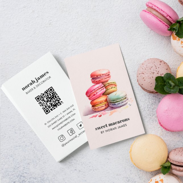 Cartão De Visita CÓDIGO QR do Ícone Social Bolo de Aquarela (Watercolor french macarons business card for bakery shop, home baked food and delivery, with qr code)