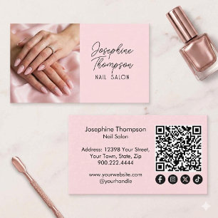 Cartão De Visita Código QR do Salão de Unhas Rosa Corado para Redes