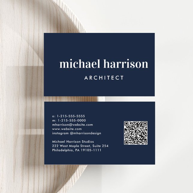 Cartão De Visita Código QR mínimo profissional moderno azul (Capture attention, make connections, and leave a lasting impression with our modern QR business card)