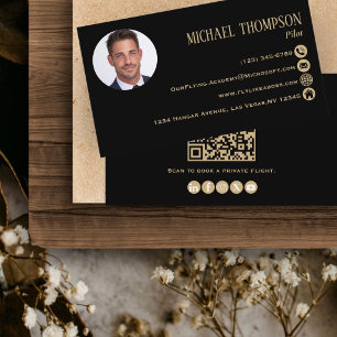 Cartão De Visita Código QR Profissional Moderno Preto e Dourado