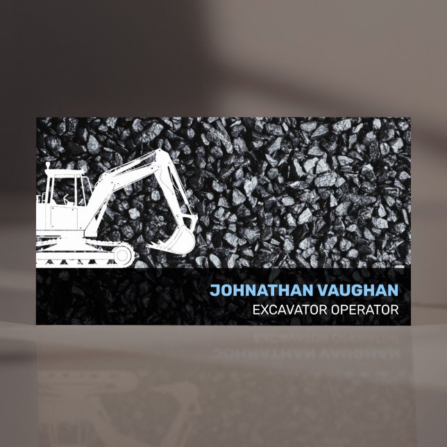 Cartão De Visita Construção de escavação de operador de equipamento (Heavy Equipment Operator Business Card for Construction professional, modern black rocks & Excavator)
