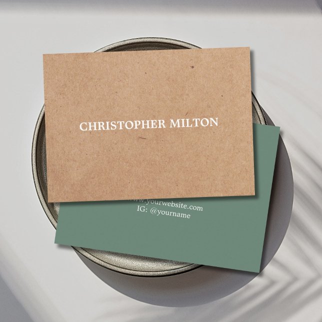 Cartão De Visita Consultor de Kraft em Papel Verde Impresso Moderno (Criador carregado)