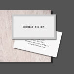 Cartão De Visita Consultora Branca de Cinzas Mínima Profissional<br><div class="desc">Modelo de cartão de negócios branco simples e personalizável de cinza leve. Elegante e legal design. Perfeito para qualquer profissional.</div>