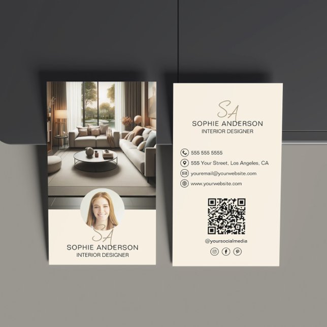 Cartão De Visita Creme de Foto do Monograma do Designer Interior (Interior Designer Monogram Photo QR Cream Business Card)
