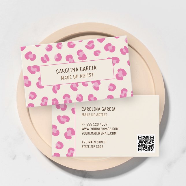 Cartão de visita de Artista de Makeup Rosa Moderno (Chic professional personalized blush pink leopard print makeup artist business card)