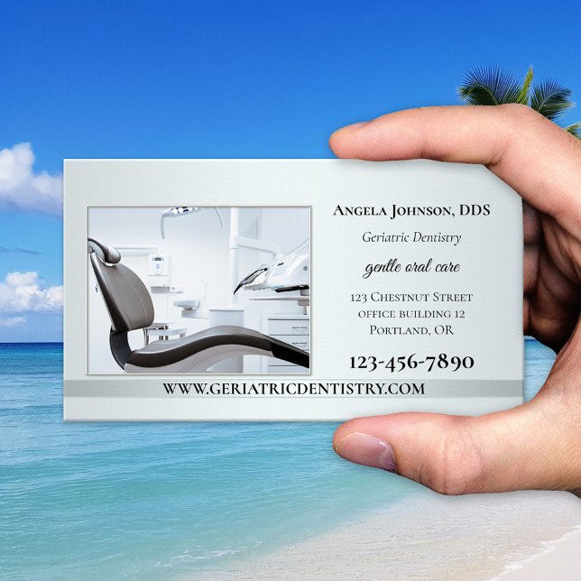 Cartão de visita de Dentista de Foto Personalizada (Dentist business card featuring your own custom photo (optional) framed by a silver stylized design)