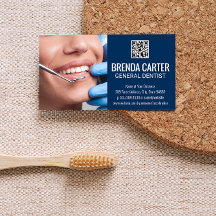 Dentista trabalhando com paciente | Código QR