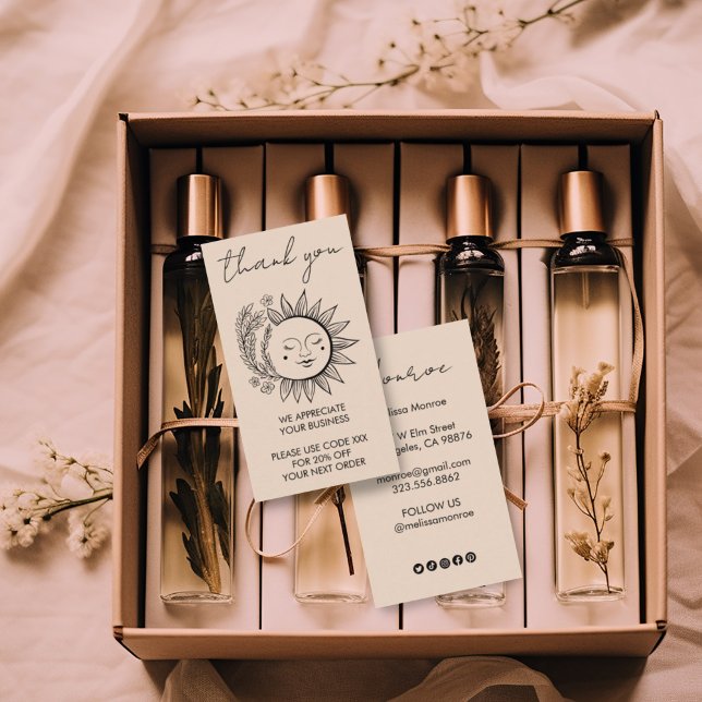 Cartão De Visita Desconto de Ícones Sociais Elegantes do Sun Flower (Lovely sun and floral design on this custom thank you business card with discount code & social icon)