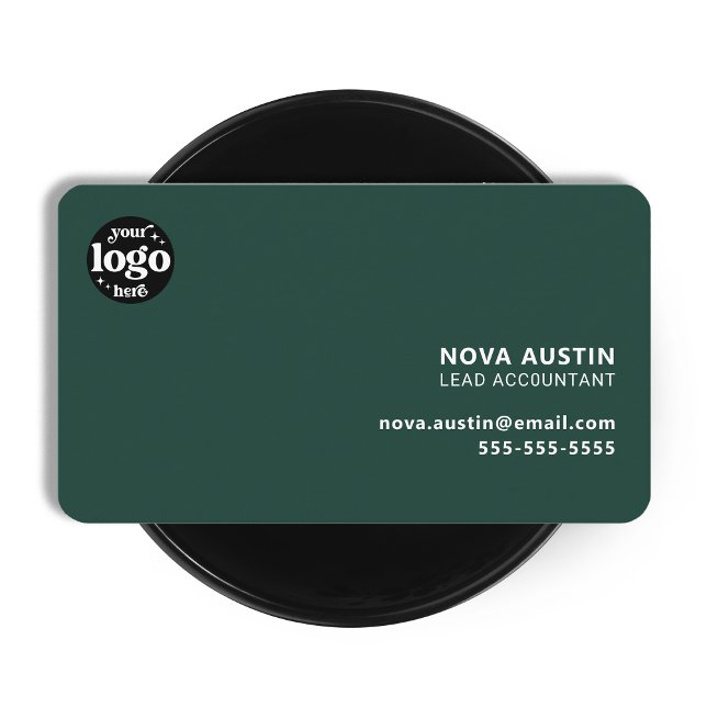 Cartão De Visita Design Verde Simples Profissional Mínimo Com Logot (Criador carregado)