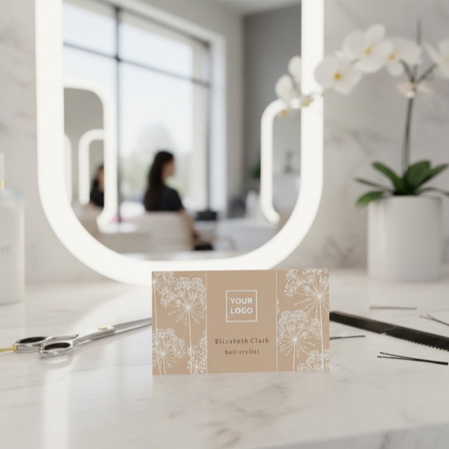 Cartão De Visita Elegant Beige Botanical Hair Stylist  (Criador carregado)