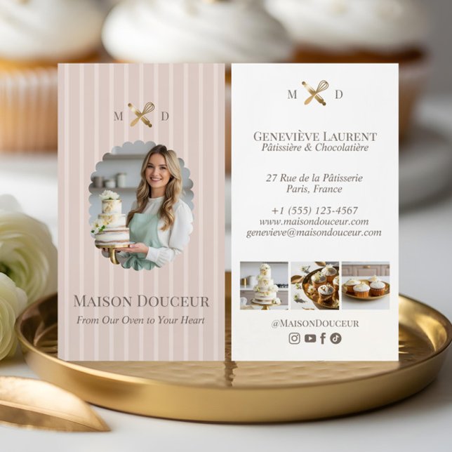 Cartão De Visita Elegant Chic Bakery Stripes & Gold Whisk Photo  (Elegant Chic Bakery Stripes & Gold Whisk Photo Business Card)