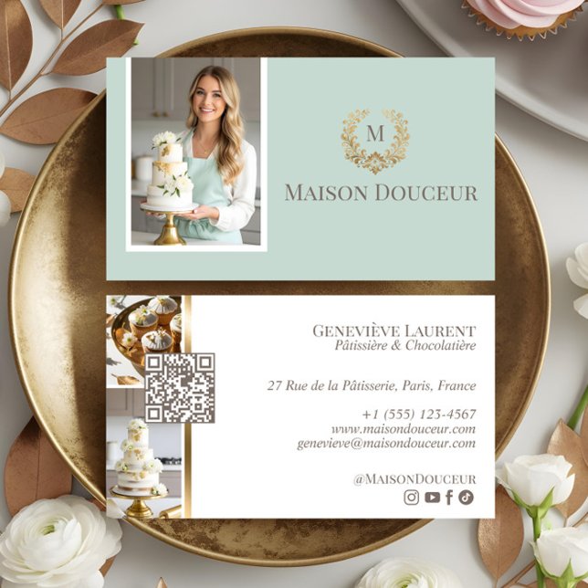 Cartão De Visita Elegant Luxury Home Baker Floral Crest Monogram  (Elegant Luxury Home Baker Floral Crest Monogram Business Card)