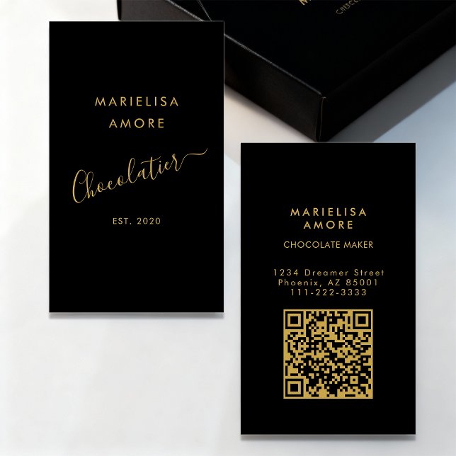Cartão De Visita ElegantBlack Gold Script Chocolatier Qr Code (Criador carregado)