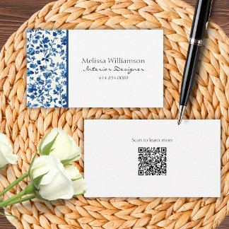 Cartão De Visita Elegante Floral Azul com Código QR