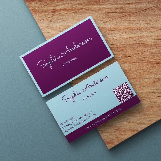 Cartão De Visita Elegante Roxo com Código QR (Criador carregado)