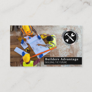 Cartão De Visita Engenheiros e arquitetos olhando para os projetos