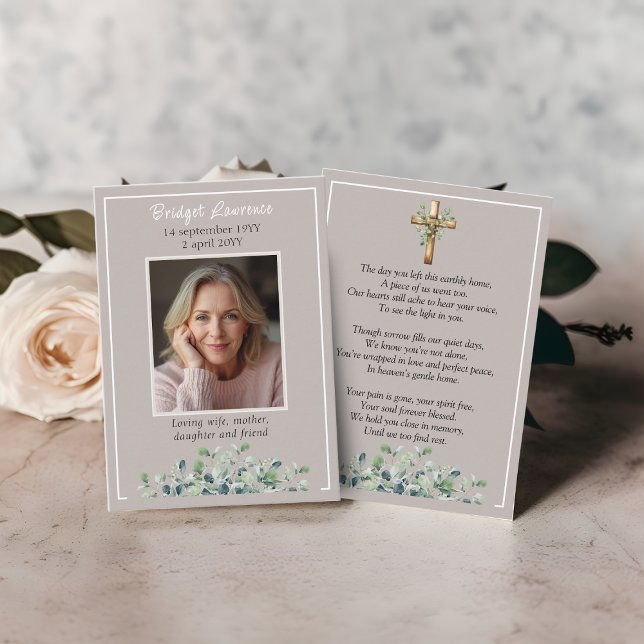 Cartão De Visita Eucalyptus Leaves Memorial Photo Taupe Prayer Card (taupe elgant eucalyptus leaves greenery border
prayer card)