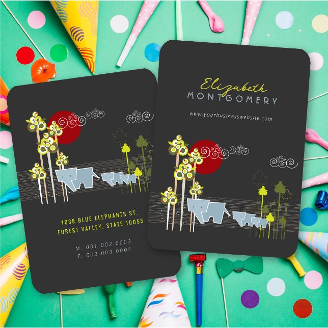 Cartão De Visita Família De Elefantes Whimsical Na Floresta E Sol V (Whimsical Stylized Elephant Family In The Forest & Red Sun Business Card @ fatfatin)