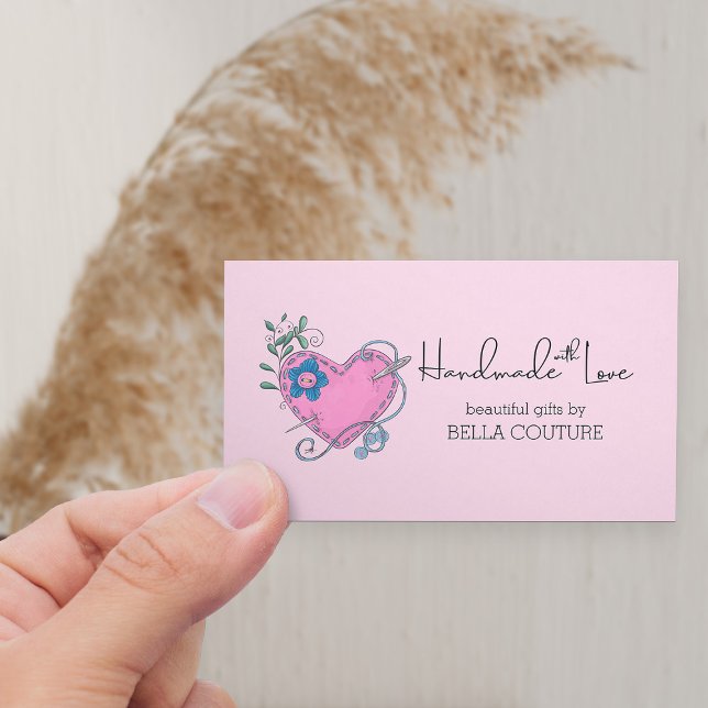 Cartão De Visita Feita à mão com amor Coração de Campo Bonito Rosa (Horizontal Business Card with cute heart on pink)