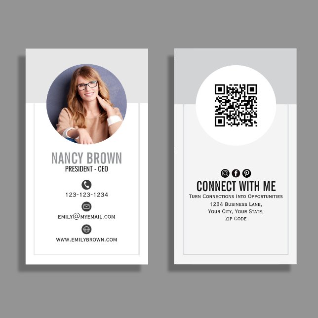Cartão De Visita Foto Moderna Código QR Conecte-se Comigo Minimalis (Modern vertical business card featuring a clean photo layout with bold name typography. )