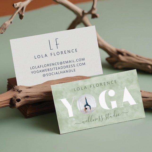 Cartão De Visita Foto personalizada de sobreposição YOGA Verde Mode (Modern Green Watercolor YOGA Overlay Custom Photo Business Card)