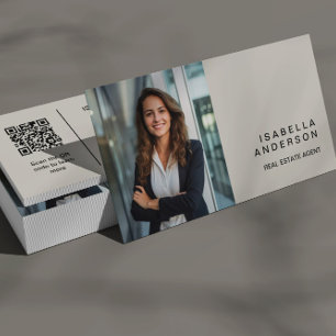 Cartão De Visita Foto profissional moderna do Tan Real Estate QR
