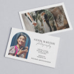 Cartão De Visita Fotografia de Script de Arco Moderno Profissional<br><div class="desc">Cartão de visita de fotografia moderna com a sua fotografia num na moda com o seu nome e profissão na frente, num design de tipografia moderna e minimalista, incluindo o suporte das redes sociais. Na parte de trás há espaço para mais 3 fotos profissionais. Única e facilmente personalizável, esses cartões...</div>