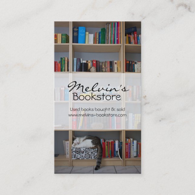 Cartão De Visita Gato dormindo em livros de livraria (Frente)