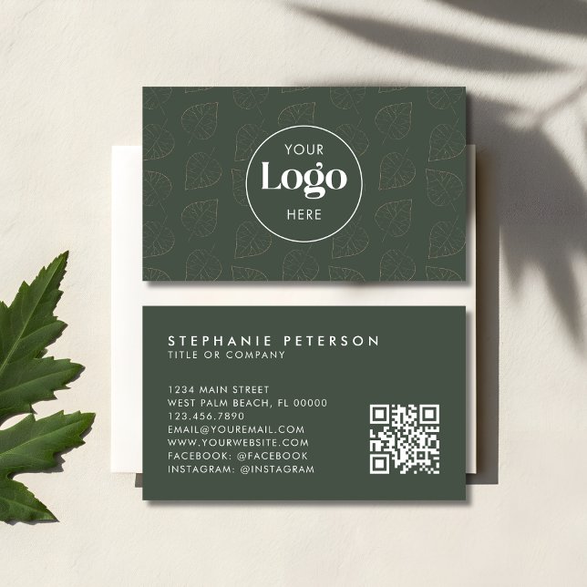Cartão De Visita Green Minimalist Botanical Custom Logo QR Code (Criador carregado)