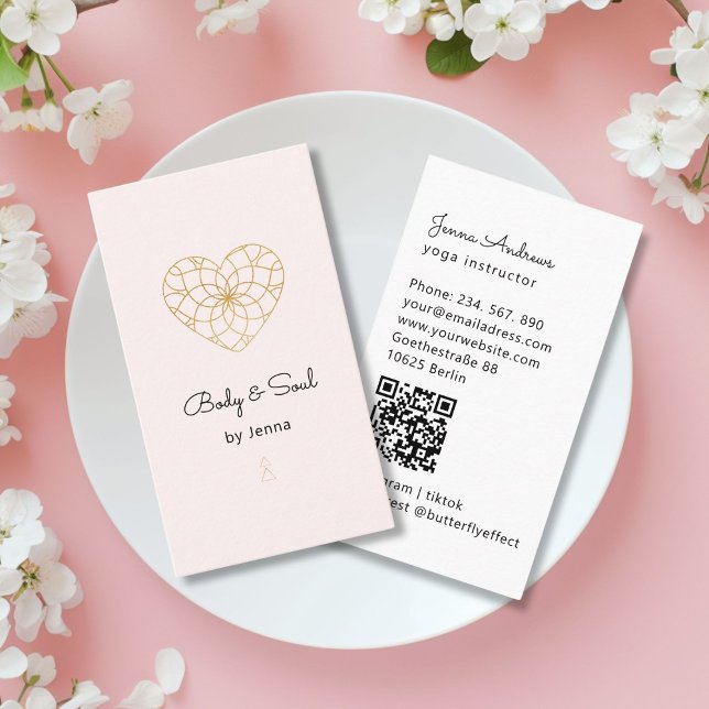 Cartão De Visita Heart Mandala Yoga Massage Wellness Código QR (Heart Mandala Yoga Massage Wellness QR Code Business Card)