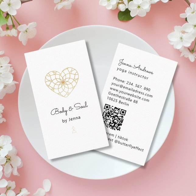 Cartão De Visita Heart Mandala Yoga Massage Wellness Código QR (Heart Mandala Yoga Massage Wellness QR Code Business Card)
