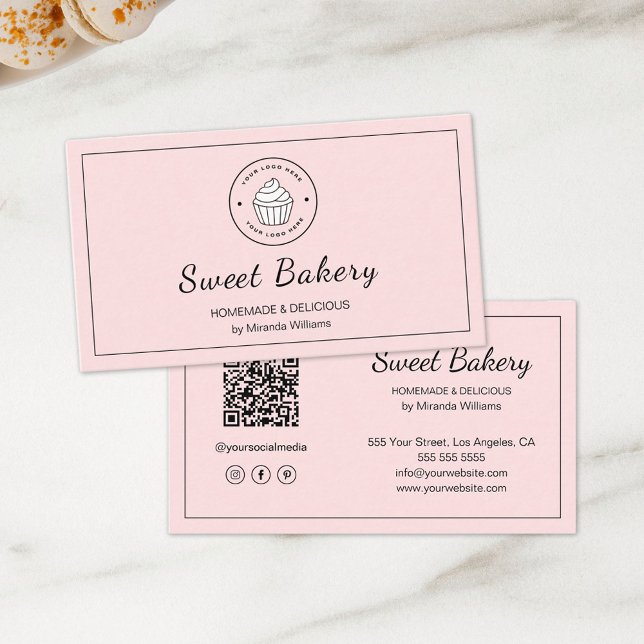 Cartão De Visita Ícones de Mídia Social QR Logo de Padaria Moderna  (Modern Bakery Logo QR Social Media Icons Pink Business Card)