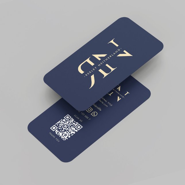 Cartão De Visita Iniciais Elegantes de Monograma Moderno Azul Escur (Modern Monogram Reversed Initials Logo Dark Blue Elegant Professional QR Code Business Card)