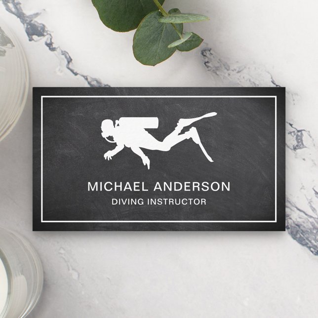Cartão De Visita Instrutor de mergulho em quadro negro (Criador carregado)