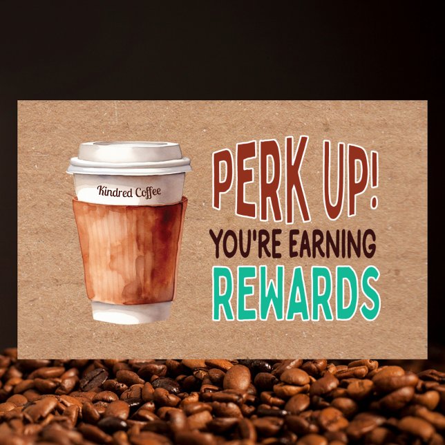 Cartão De Visita Lealdade de Café Kraft Rústico Personalizado (Rustic kraft coffee loyalty card with watercolor art, QR code, and rewards tracking for cafes.)