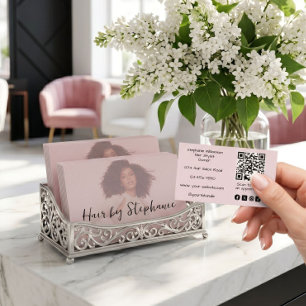 Cartão De Visita Logotipo de Código QR de Rosto Corado em Script Fo