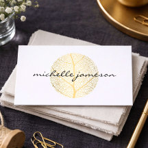 Logotipo Dourado Elegante em branco