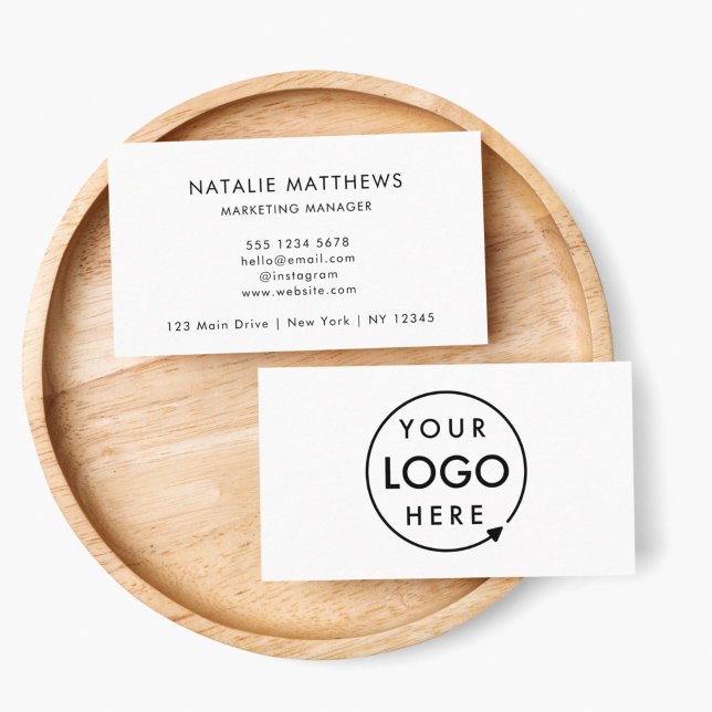 Cartão De Visita Logotipo personalizado | Profissionais empresariai (Create a professional look with this simple horizontal white business card design with your logo.)