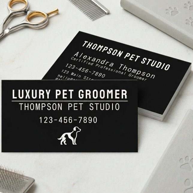 Cartão De Visita Luxury Pet Groomer Modern Bold Professional (Criador carregado)