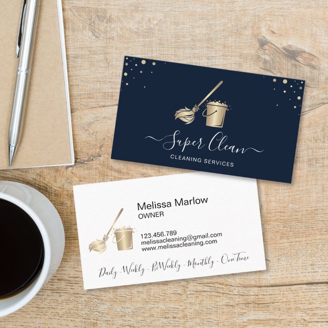 Cartão De Visita Maid De Limpeza Da Casa Dourada Do Marinho Profiss (Professional Navy Gold House Cleaning Maid Business Card with cleaning bucket and room)