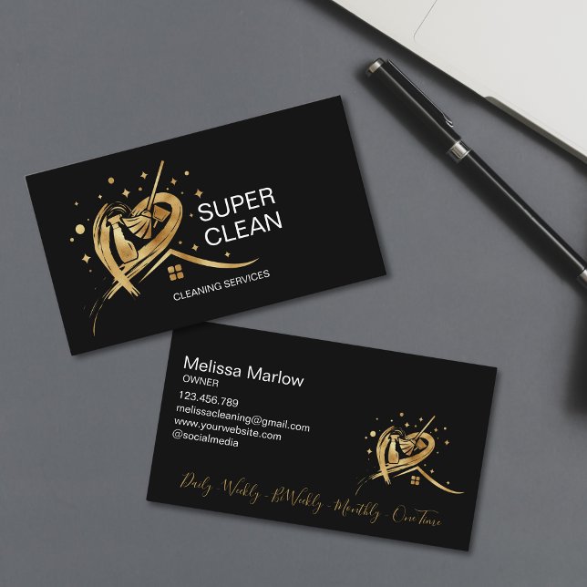Cartão De Visita Maid Residencial e Limpeza Comercial Duster (gold cleaning logo with cleaning tools in the heart)