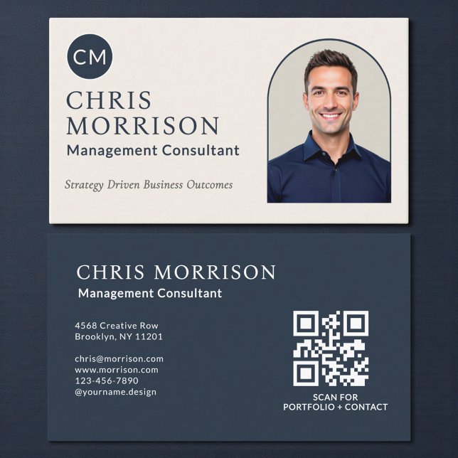 Cartão De Visita Management Consultant Photo QR Code Navy Blue (Criador carregado)