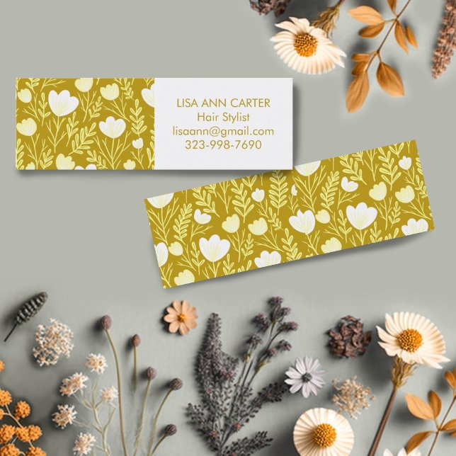 Cartão De Visita Mini Neutrais do Ouro de Padrão Botânico Floral (Mustard yellow floral mini business cards, customize with your own details.)