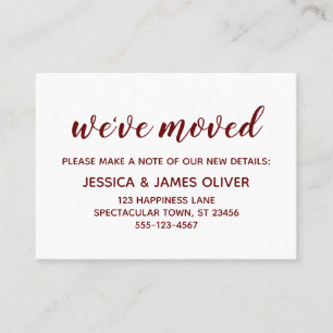 Cartão De Visita Mínimo de Borgonha na Placa Branca "Nós Mudamos"