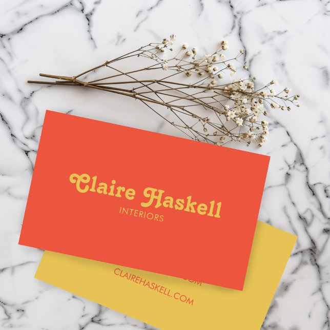 Cartão De Visita Mínimo de Chic de Tomate Amarelo de Script de rico (Fancy Script Mustard Yellow Tomato Chic Minimal Business Card
)