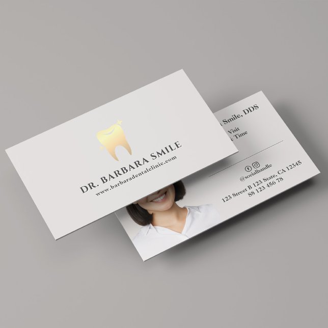 Cartão De Visita Mínimo de Foto Dourada do Dentista Faux (Dentist Faux Gold Tooth Photo Minimal Business Card
)